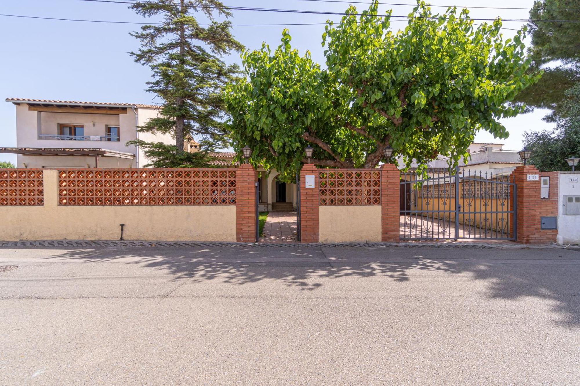 Apart-Rent Casa Con Jardin Pani 0081 Empuriabrava Bagian luar foto