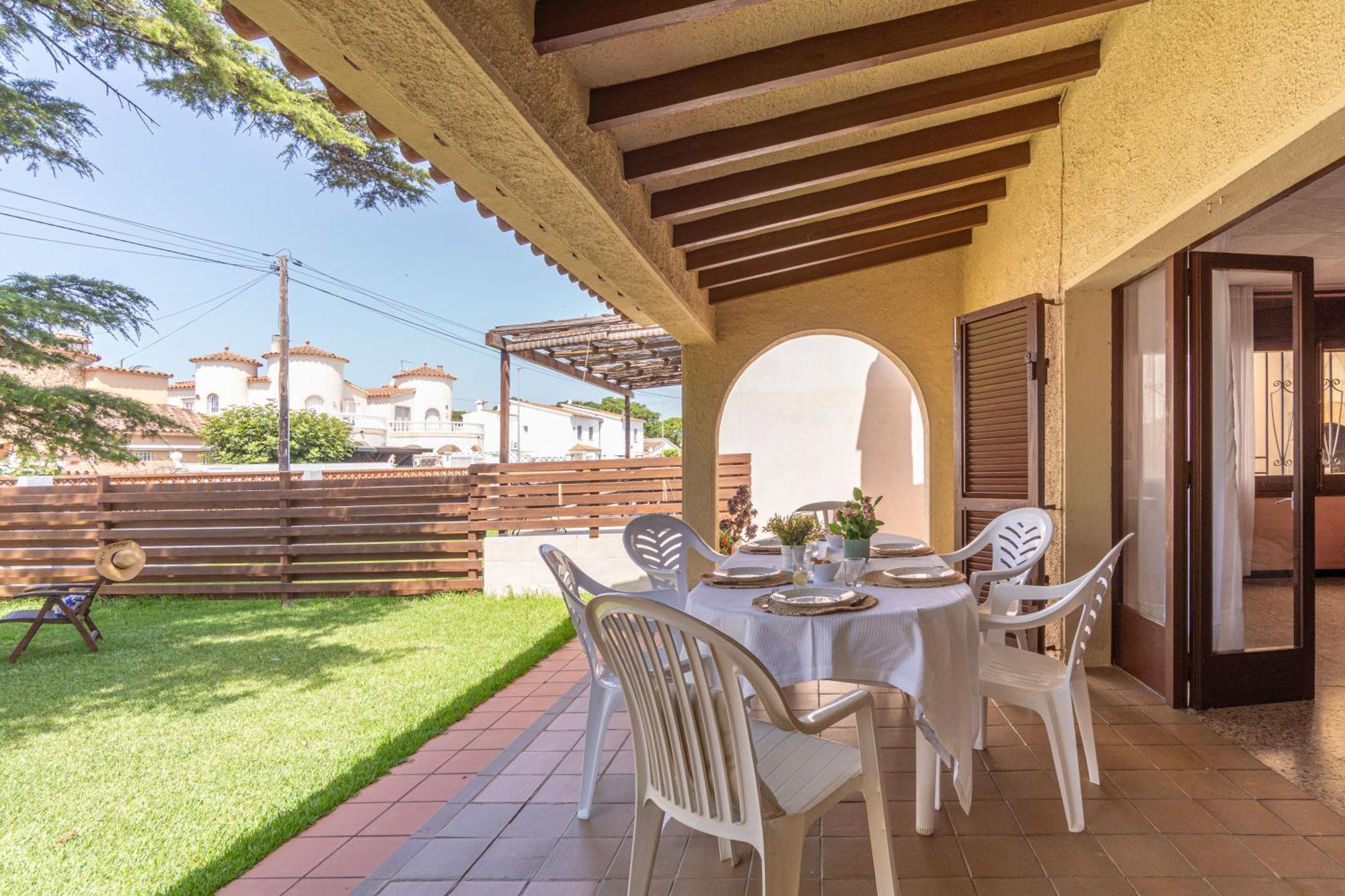 Apart-Rent Casa Con Jardin Pani 0081 Empuriabrava Bagian luar foto