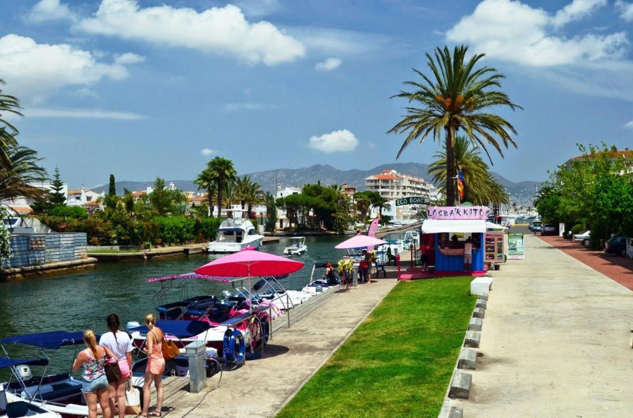 Apart-Rent Casa Con Jardin Pani 0081 Empuriabrava Bagian luar foto